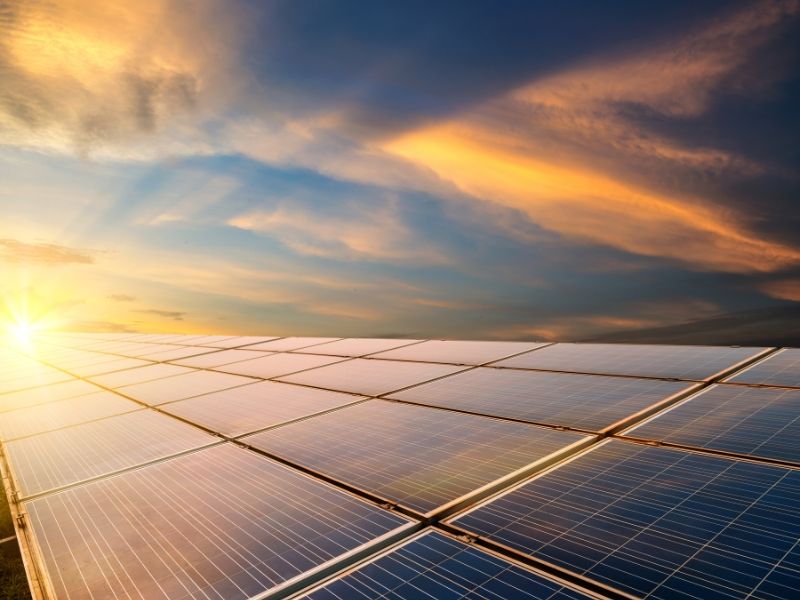 Mantenimiento de paneles solares: Maximizando su rendimiento